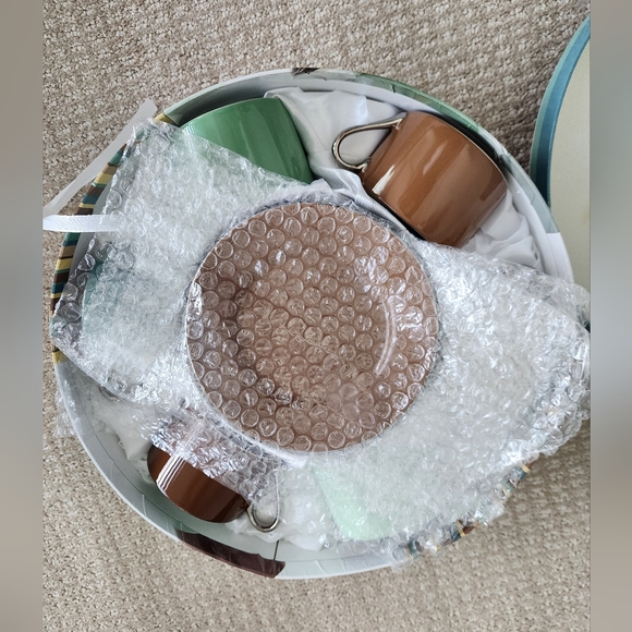 Modcloth The Birch Collection "Yeti" coffee set - Picture 3 of 3